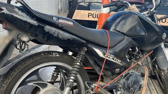 Veículo não possuía retrovisores e a tampa do tanque de combustível - DMTT