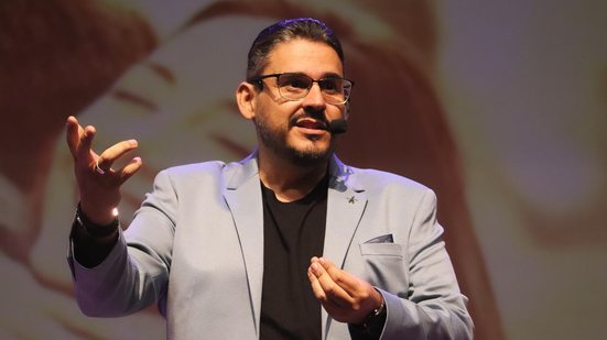 Imagem Palestrante Pedro Paulo Luz lança dois livros que celebram o poder da boa conversa