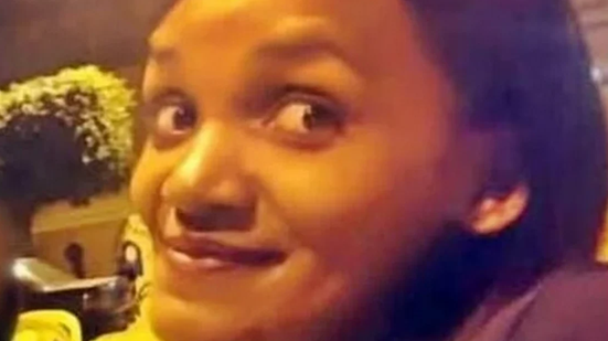 Maria, conhecida na comunidade como Neguinha, foi encontrada morta na sala do imóvel por familiares - Foto: Reprodução