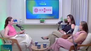 A apresentadora Beatriz Lacerda (à esquerda), a médica radiologista Dra. Waleria Nolasco (de preto) e a técnica em radiologia Fabiana Marcelino - Reprodução / TV Pajuçara