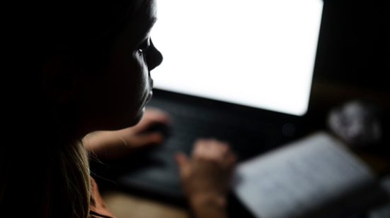 Polícia investiga exposição de imagens de estudantes de Feira Grande em site adulto - Foto: Freepik