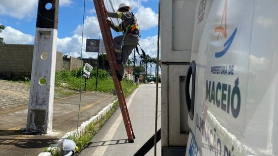 Furtos de cabos somam mais de 20 mil metros e deixam prejuízo à iluminação pública de Maceió - Secom Maceió