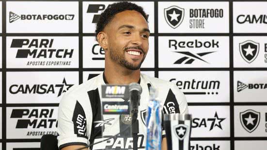 Vitinho, lateral-direito do Botafogo - Vitor Silva / Botafogo