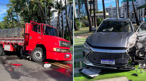 Imagem Colisão entre carro e caminhão deixa trânsito lento na orla de Ponta Verde