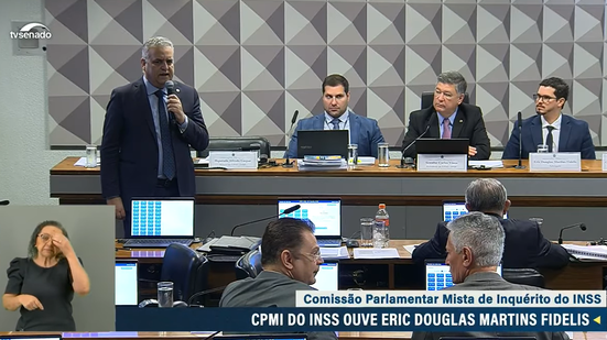Imagem Vídeo: Alfredo Gaspar anuncia prisão do pai de advogado que estava sendo ouvido na CPI do INSS