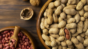 Amendoim é uma leguminosa rica em proteínas, gorduras boas, vitaminas e minerais - Foto: Freepik