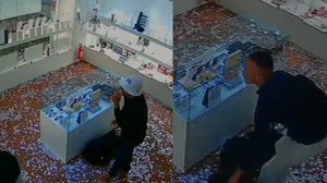 Homem e comparsa ficaram por cerca de 15 minutos dentro do estabelecimento; funcionária foi rendida e obrigada a entregar os produtos - Reprodução