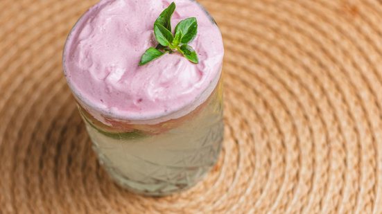 Imagem “Com Prazer”: o drinque de Daniela para o Festival