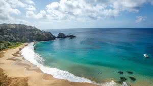 Usina solar garantirá descarbonização da energia em Noronha até 2027 - Divulgação / Embratur