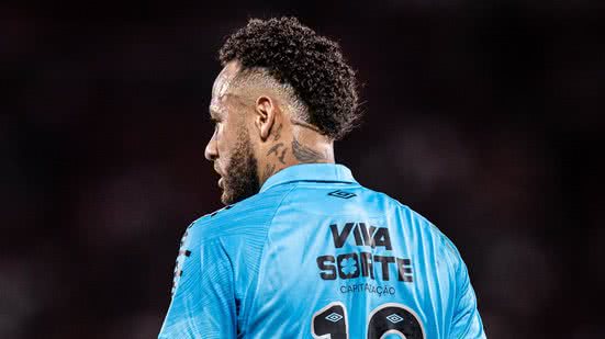 Imagem O que Neymar disse em ligação para técnico após queixas de jogadores e dirigentes