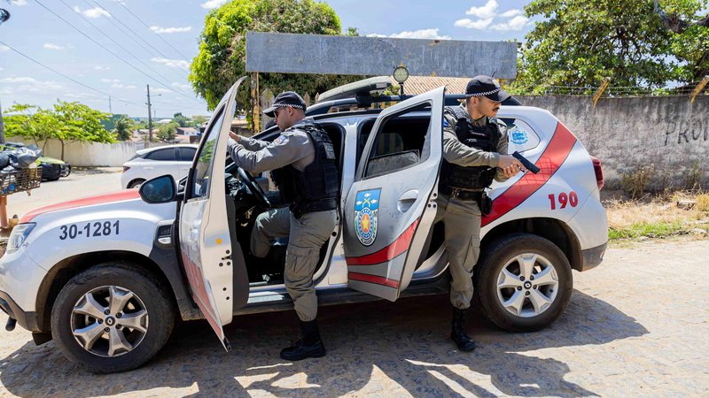 Dois morrem e três são presos em operação policial contra o crime organizado em Maceió