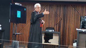 Promotor de Justiça Antônio Vilas Boas durante argumentação nesta quinta-feira - Foto: Ascom Ministério Público