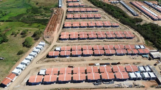 Investimentos federais são superiores a R$ 550 milhões; parceria entre União e Estado faz o Programa Minha Casa, Minha Vida avançar em 10 municípios, garantindo moradia digna à população - Foto: Ascom Seinfra