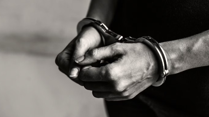 Homem é preso suspeito de estuprar a neta da companheira no Sertão alagoano