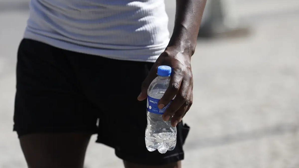 Onda de calor coloca oito estados em alerta de grande perigo\u003B veja