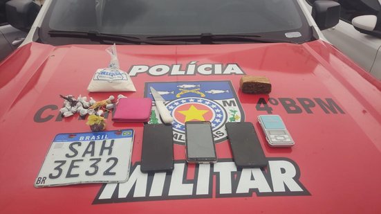 Imagem Polícia prende trio suspeito de tráfico no Clima Bom, em Maceió