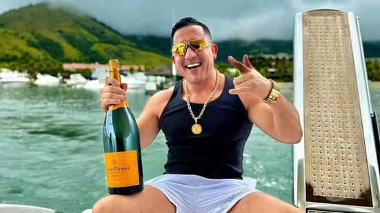 Para o MP, o ex-policial descumpriu reiteradamente as medidas, demonstrando desrespeito às determinações judiciais e à própria gravidade da violação praticada - Foto: Reprodução/Redes sociais