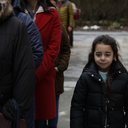 Imagem A coragem de Melek rompe barreiras e a pequena foge para ver Zeynep na prisão