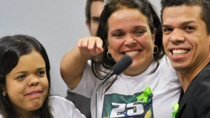 A sobrecarga vem também do estranhamento que as pessoas demonstram em relação a essa população - Foto: Arquivo/Agência Senado