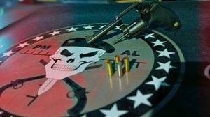 Revólver calibre 38, com cinco munições deflagradas, foi apreendido - Foto: Cortesia/PM