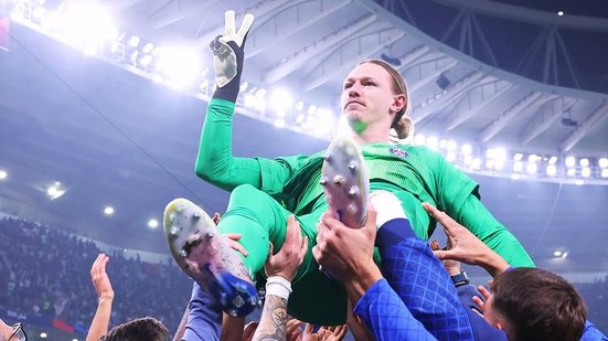 O goleiro russo Safonov brilhou na disputa de pênaltis da final do Mundial de Clubes - Divulgação / PSG / Instagram