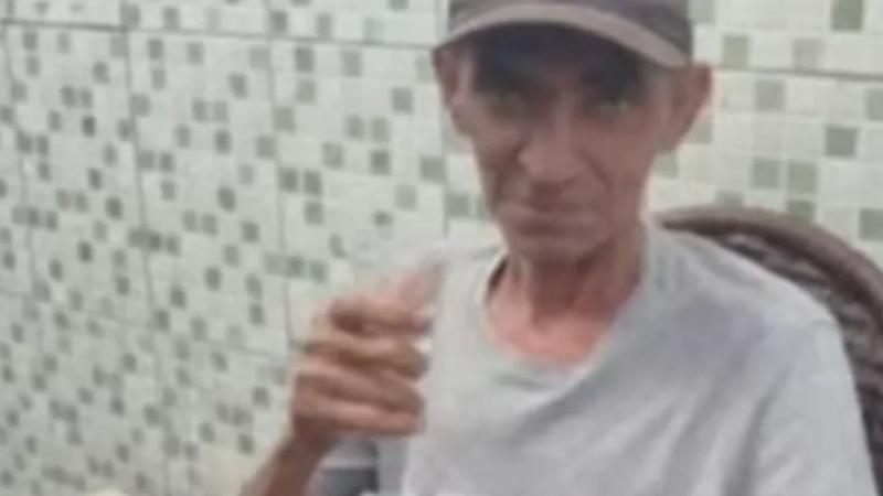 Manoel Messias tinha 58 anos e morreu carbonizado na casa onde vivia sozinho - Foto: Reprodução