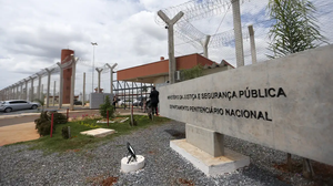 Ex-deputado estadual foi transferido do Rio na noite de terça-feira - Foto: Agência Brasil