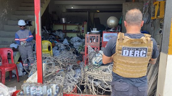 Polícia identificou irregularidades nos estabelecimentos - Foto: Cortesia/PCAL
