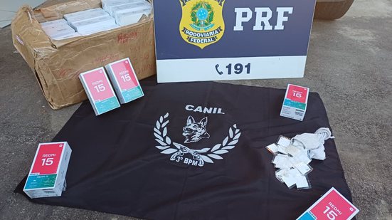 Celulares foram localizados com a ajuda de cães farejadores - Foto: Cortesia/3º BPM