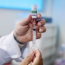 Vacinação de bloqueio contra a meningite C acontece no sábado (31), das 8h às 17h. - Foto: Alisson Frazão/ Secom Maceió