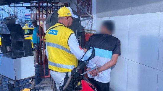 O homem se irritou com a guarnição, que tentava um acordo para que ele pagasse a dívida, e passou a ameaçar os agentes - Ascom Seprev