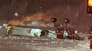 Avião de pequeno porte cai e mata ao menos sete durante nevasca nos EUA - Reprodução / X