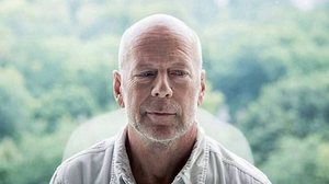 Bruce Willis se afastou da vida pública e encerrou a carreira logo após receber o diagnóstico médico - Reprodução / Instagram @brucewillisbw