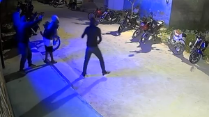 Imagem Jovem de 23 anos é retirado de bar por encapuzados e executado a tiros em Anadia