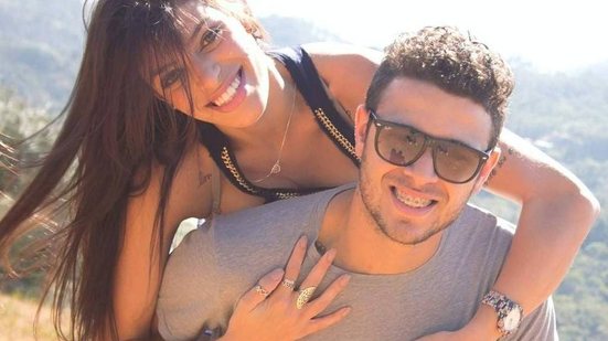 Diogo Barros Brollo e sua irmã Marcelle Barros Brollo, antes do acidente que provocou nele uma lesão medular - Arquivo pessoal