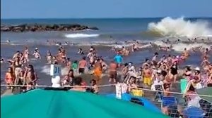 Grande onda na Costa da Argentina - Reprodução / X