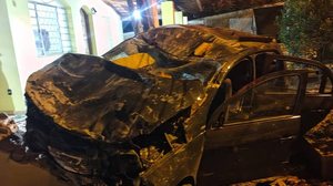 Homem mata a vizinha, foge com filhos e tenta matá-los batendo carro no interior de SP - Divulgação / PM