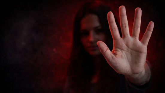 Imagem De olho nas festas públicas: importunação sexual é crime com pena de até 5 anos de prisão