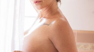 Imagem Luana Piovani posa nua em ensaio e faz desabafo sobre intolerância