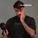 Paquetá chora na chegada ao Rio de Janeiro - Reprodução / Fla TV