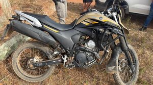 Imagem Polícia recupera moto roubada e apreende drogas em Arapiraca