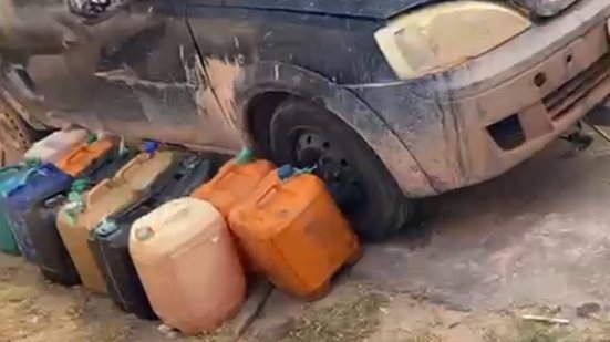 Armazenamento irregular e combustível clandestino foram flagrados e apreendidos pela Polícia Civil de Alagoas - Reprodução / PC-AL