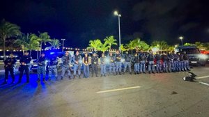 Atuação integrada, tecnologia e presença ostensiva marcaram a abertura do evento, que segue por seis noites - Foto: Secom Maceió