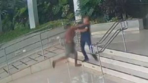 Momento em que a vítima foi agredida - Foto: Câmera de segurança