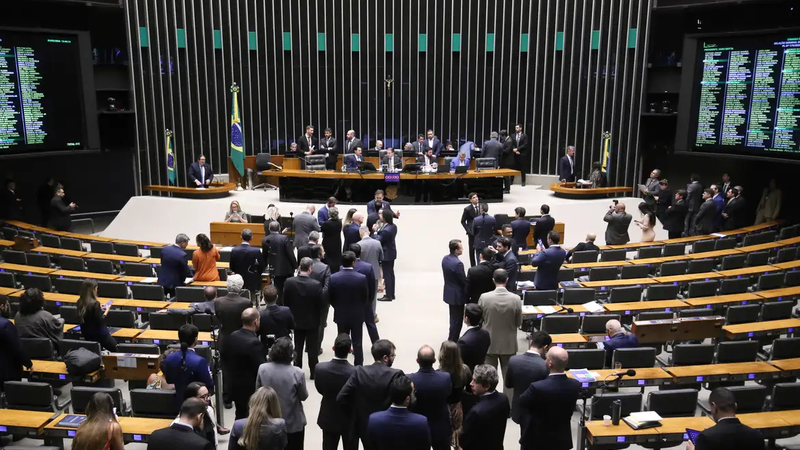 Proposta pelo governo, medida agora vai para análise do Senado - Foto: Agência Câmara