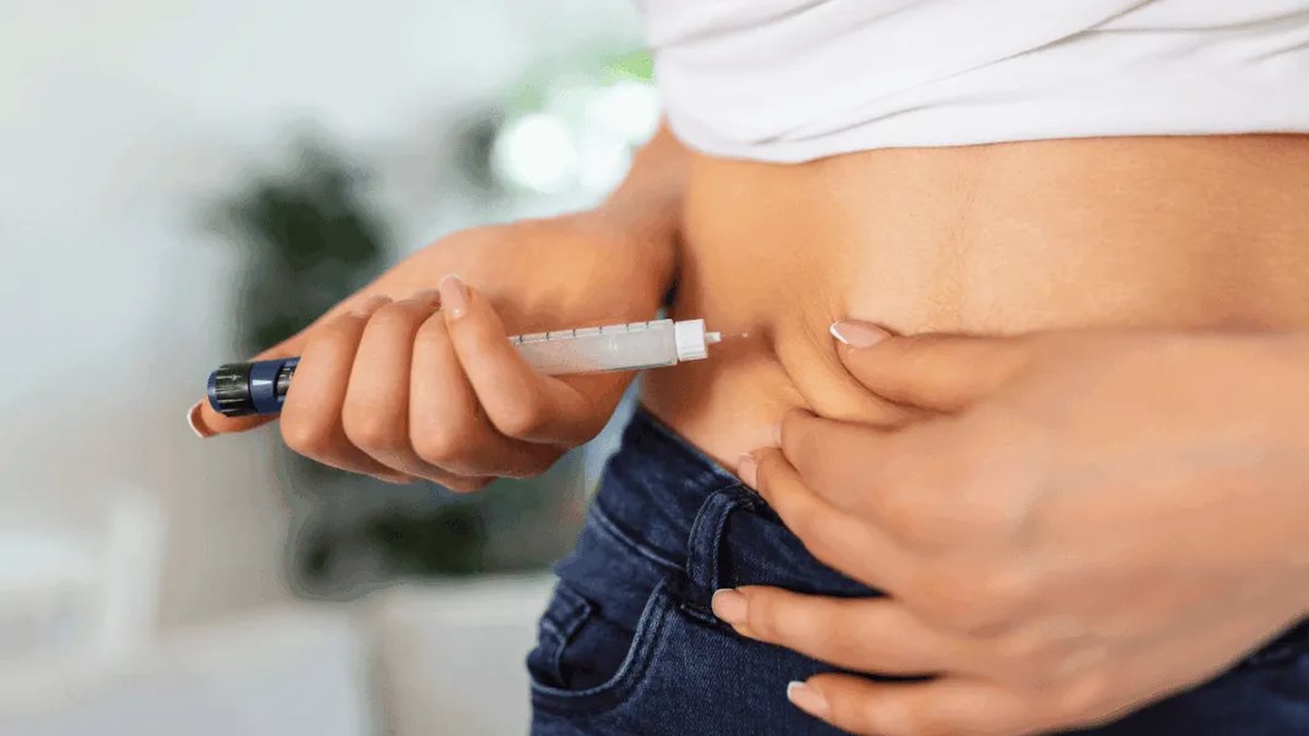 Carnaval, álcool e canetas emagrecedoras: por que essa combinação é a pior possível