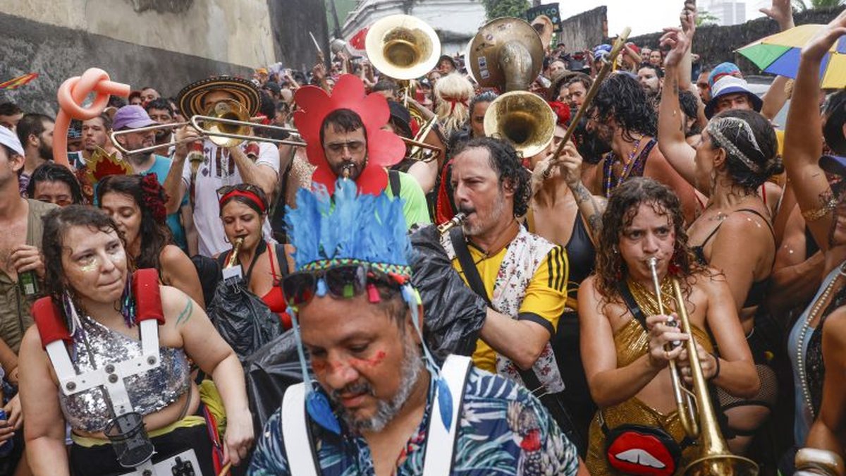 Projetos na Câmara buscam fortalecer o Carnaval como patrimônio e ampliar a segurança dos foliões