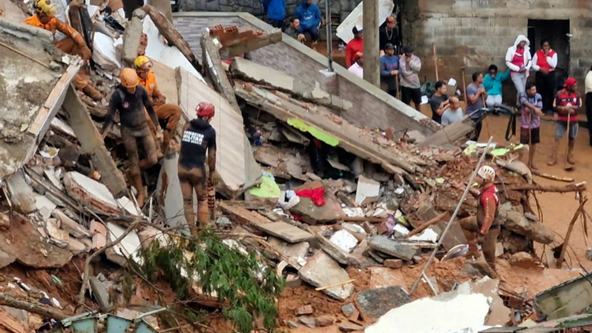 Temendo novas chuvas, Juiz de Fora orienta evacuação de 600 moradores