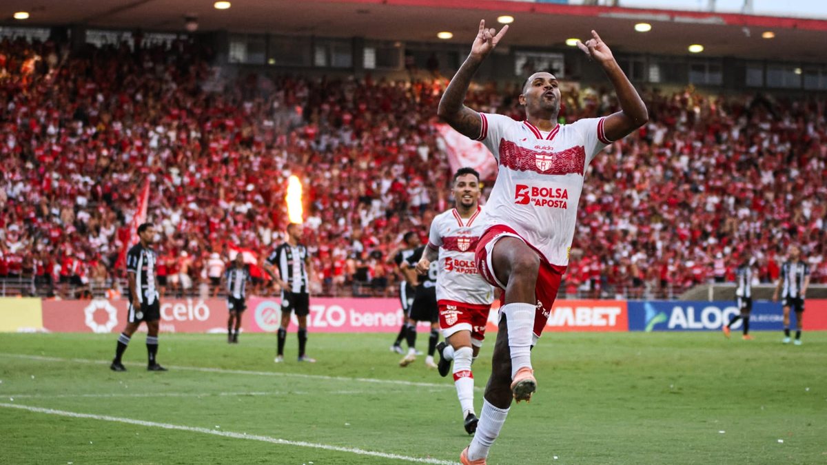 Mikael brilha, CRB massacra o ASA e põe mão na taça do Alagoano