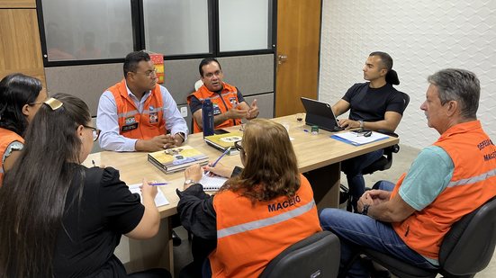 Imagem Defesa Civil e Limpeza Urbana alinham ações preventivas para o período chuvoso